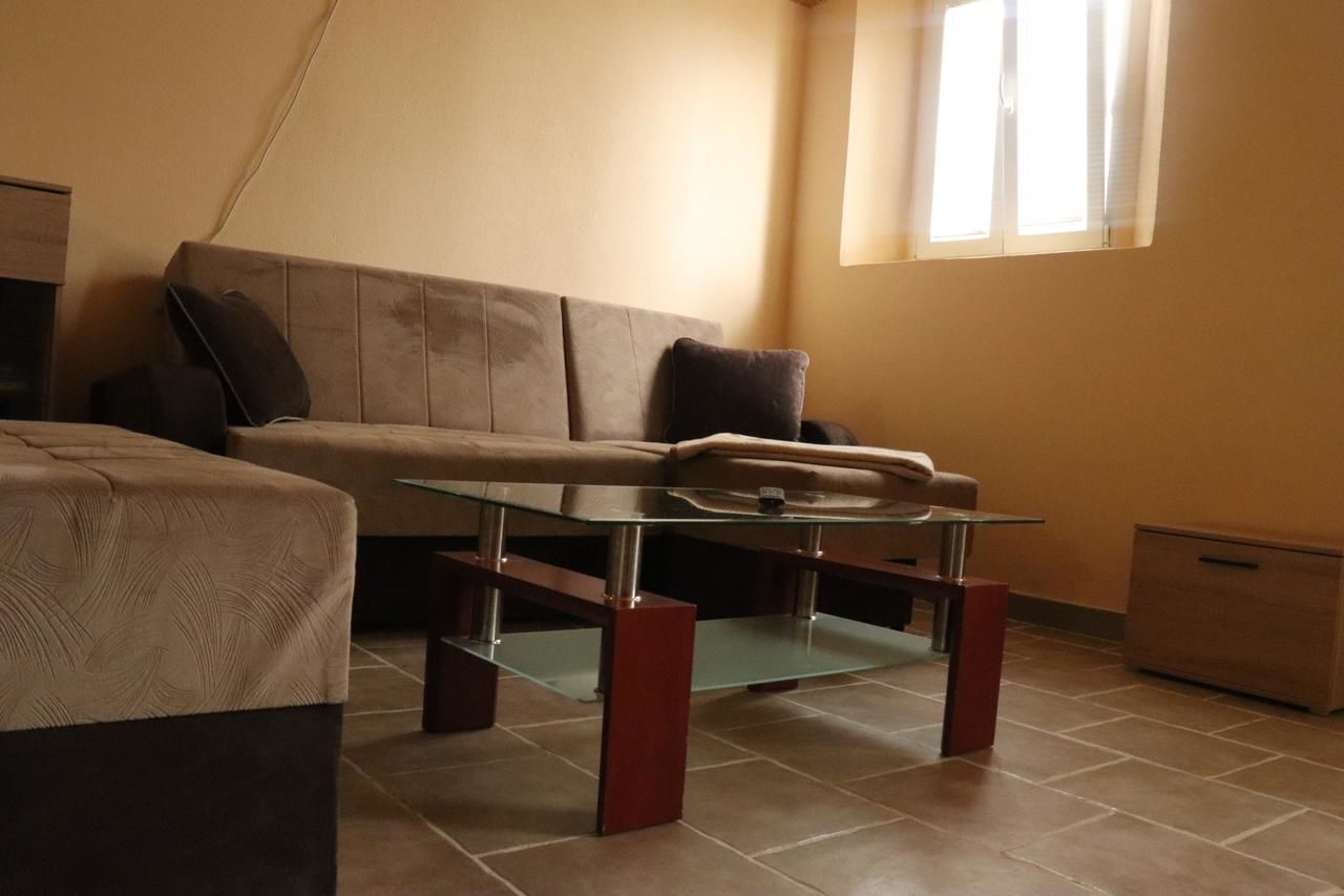 Апартаменты Apartman Delać Тиват-21